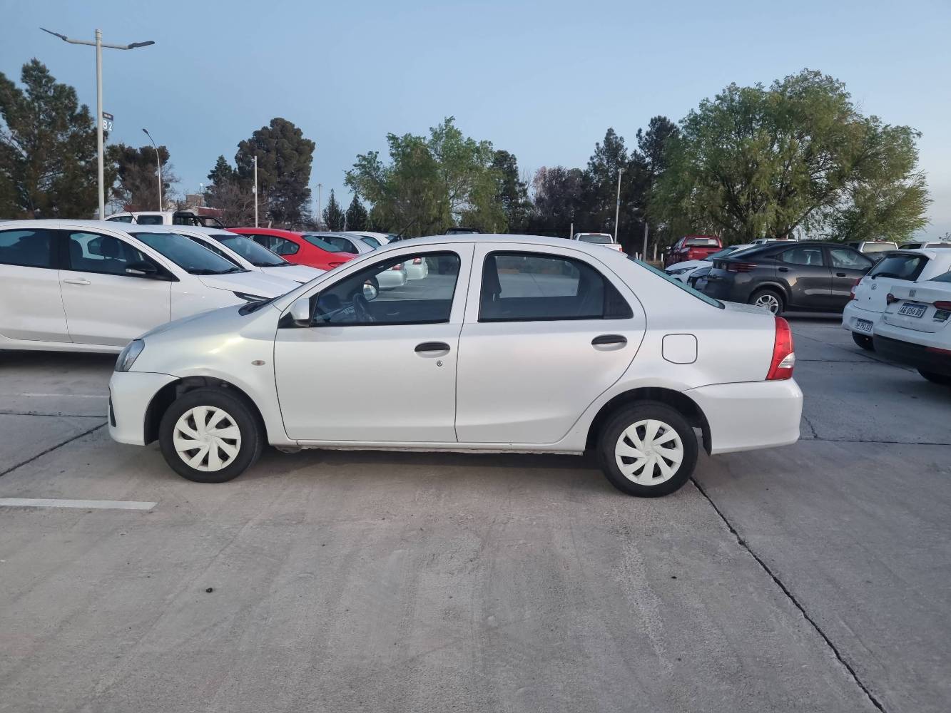 Foto de Toyota ETIOS X 1.5 6M/T 4P