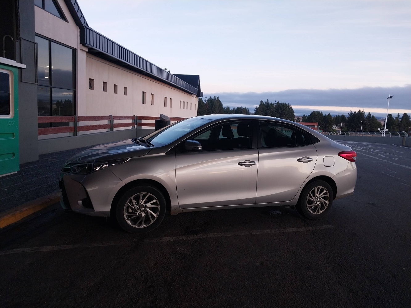 Foto de Toyota YARIS XLS 1.5 6M/T 4P