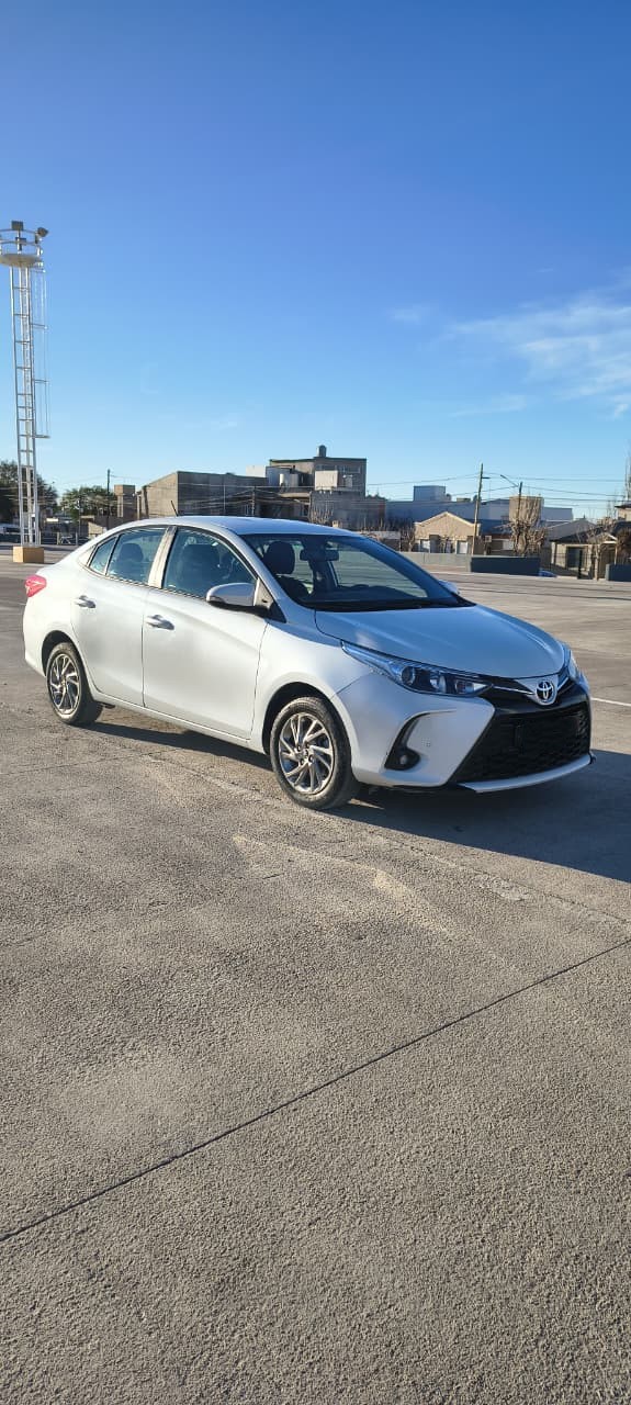Toyota YARIS XLS 1.5 6M/T 4P