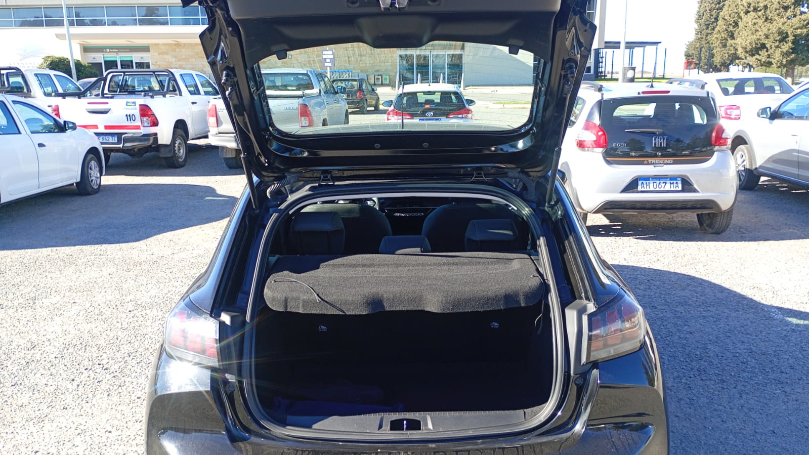 Peugeot 208 Active Pack 1.6L Tiptronic AM23.5