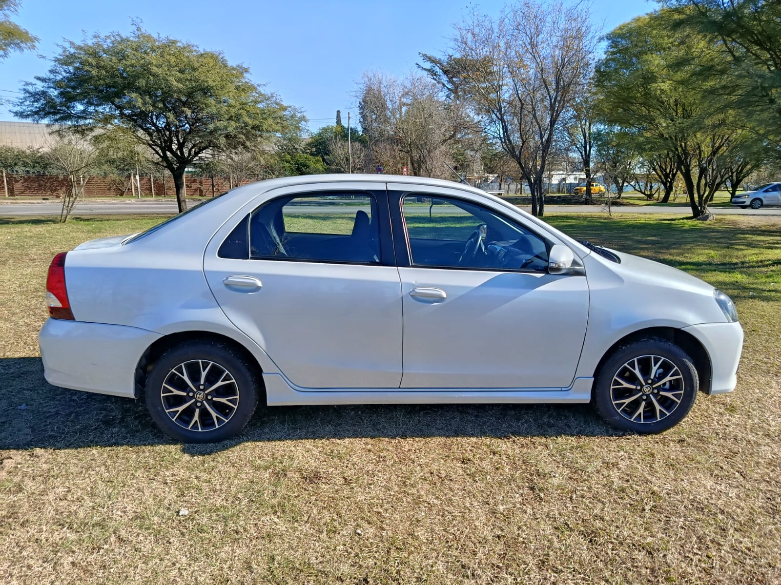Toyota ETIOS XLS PACK 1.5 4A/T 4P