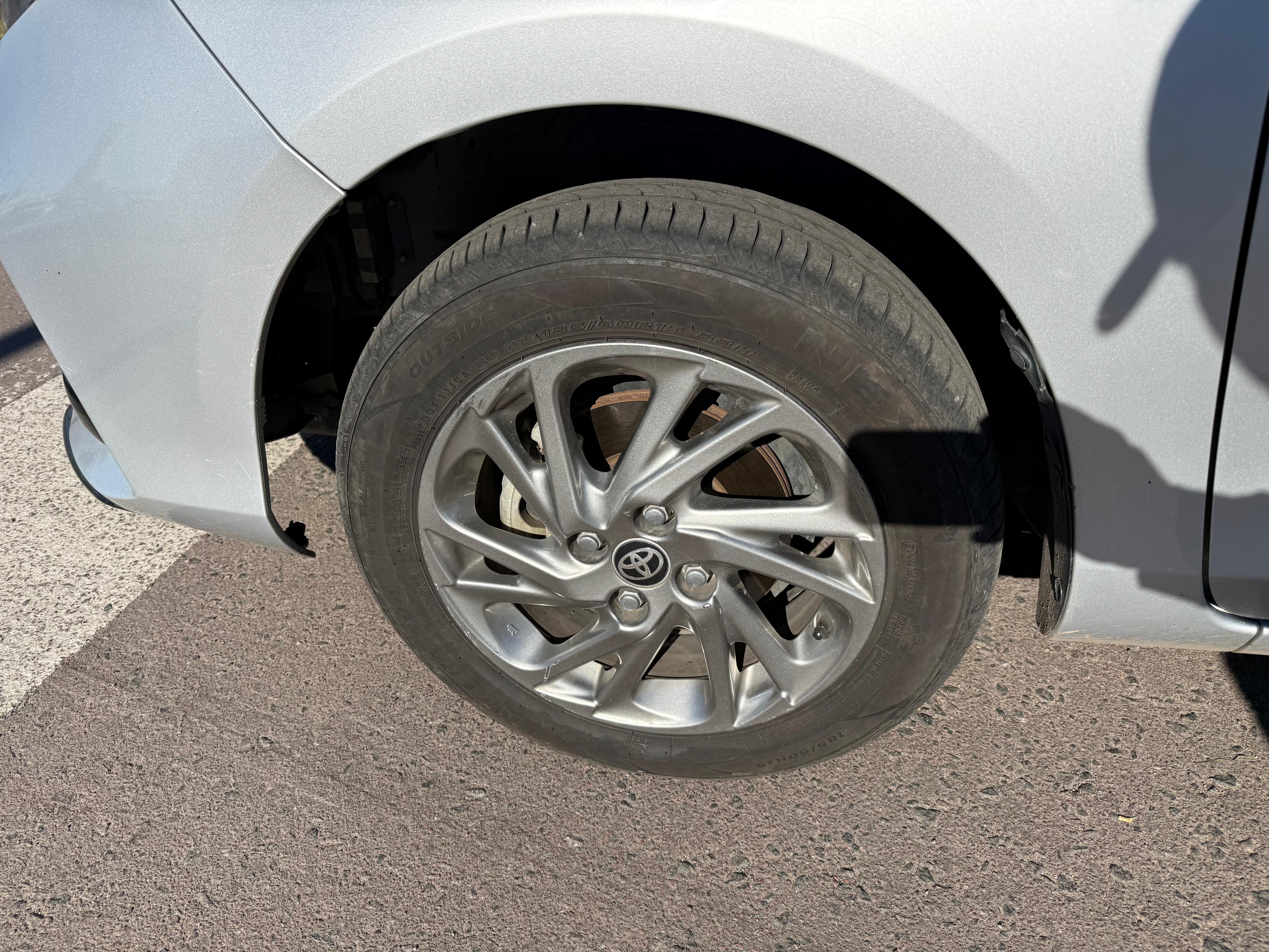 Toyota YARIS XLS 1.5 6M/T 4P