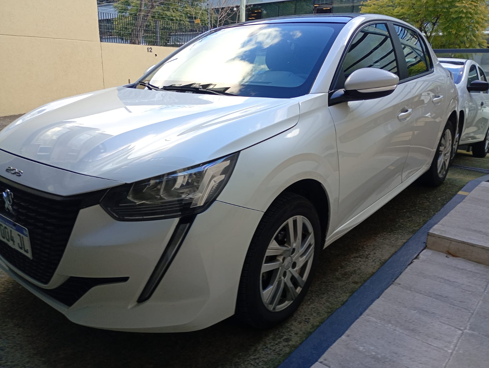 Peugeot 208 Active Pack 1.6L Tiptronic AM23.5